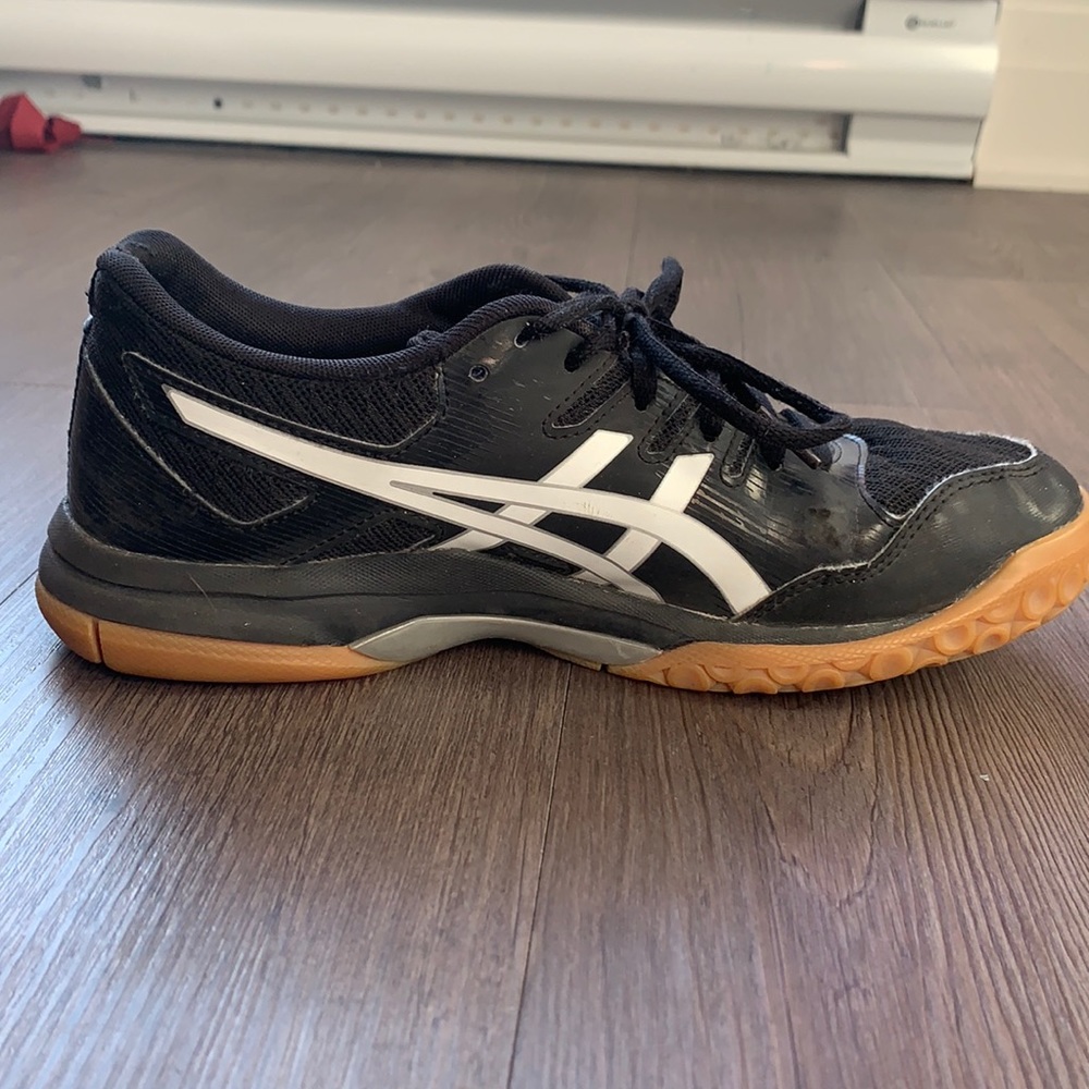 Sports Shoes Used(but still in very good shape)